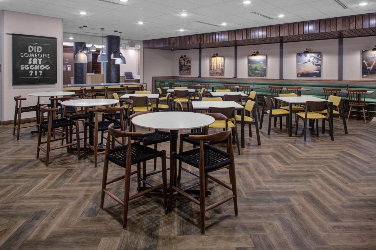 Fairfield Inn & Suites By Marriott Allentown West Breinigsville Экстерьер фото